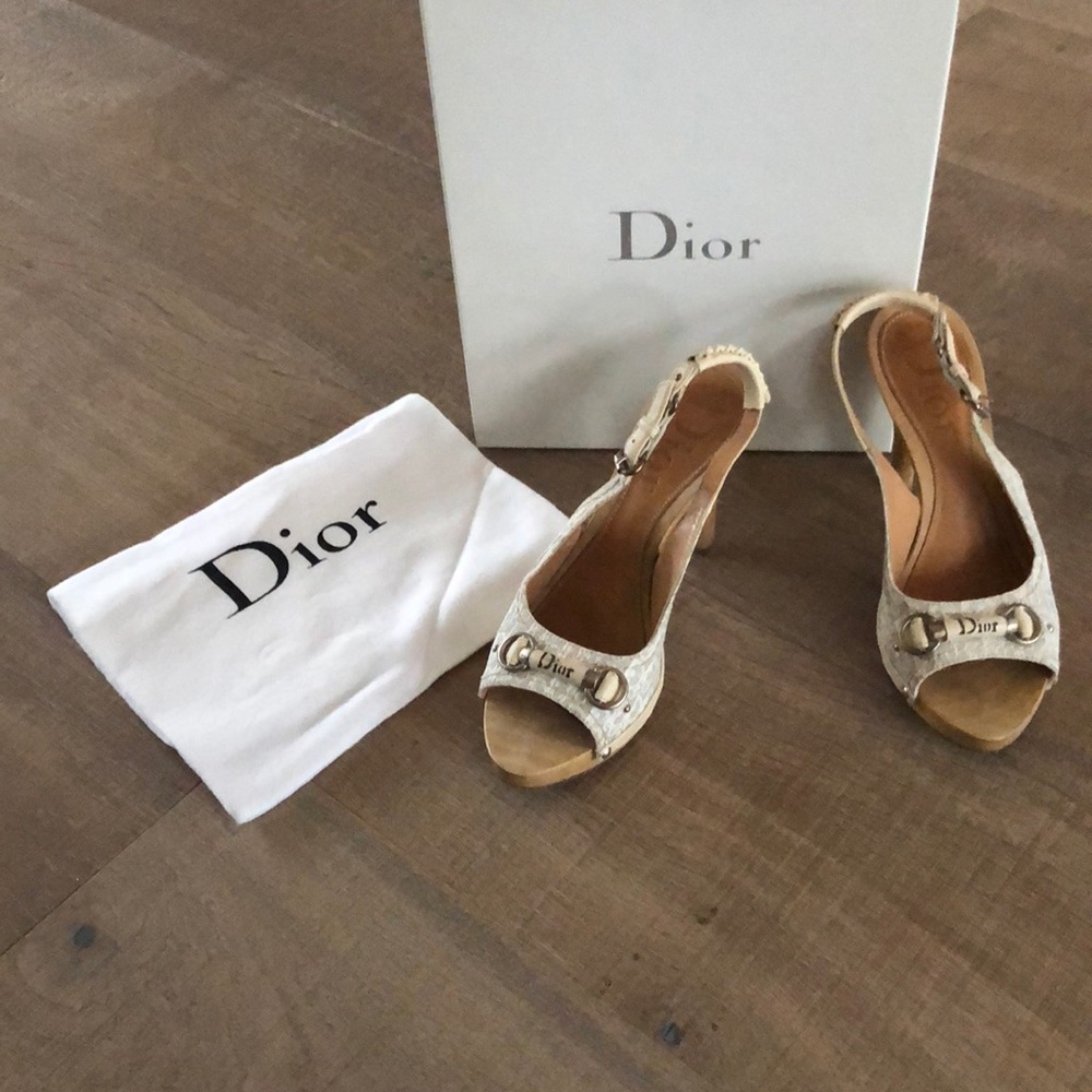 Dior “My Sandale” in color “Marron”